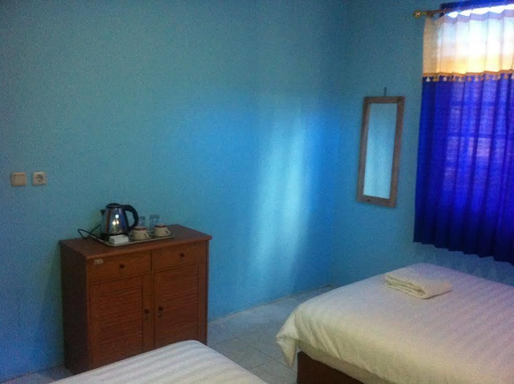 The New Orlinds Guest House Wonosari Exterior foto