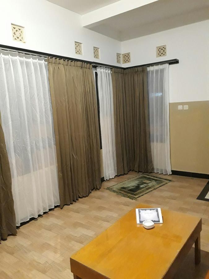 The New Orlinds Guest House Wonosari Exterior foto